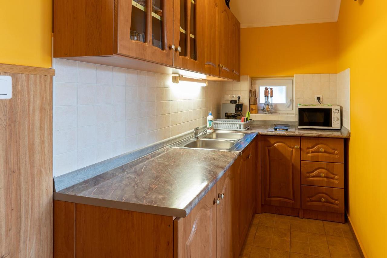 Gal Apartmanhaz هاركاني المظهر الخارجي الصورة