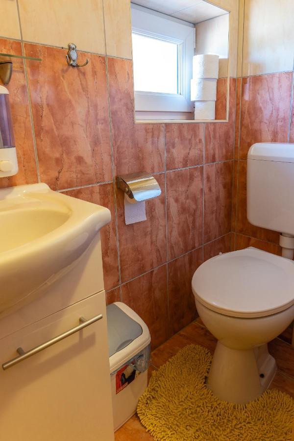 Gal Apartmanhaz هاركاني المظهر الخارجي الصورة