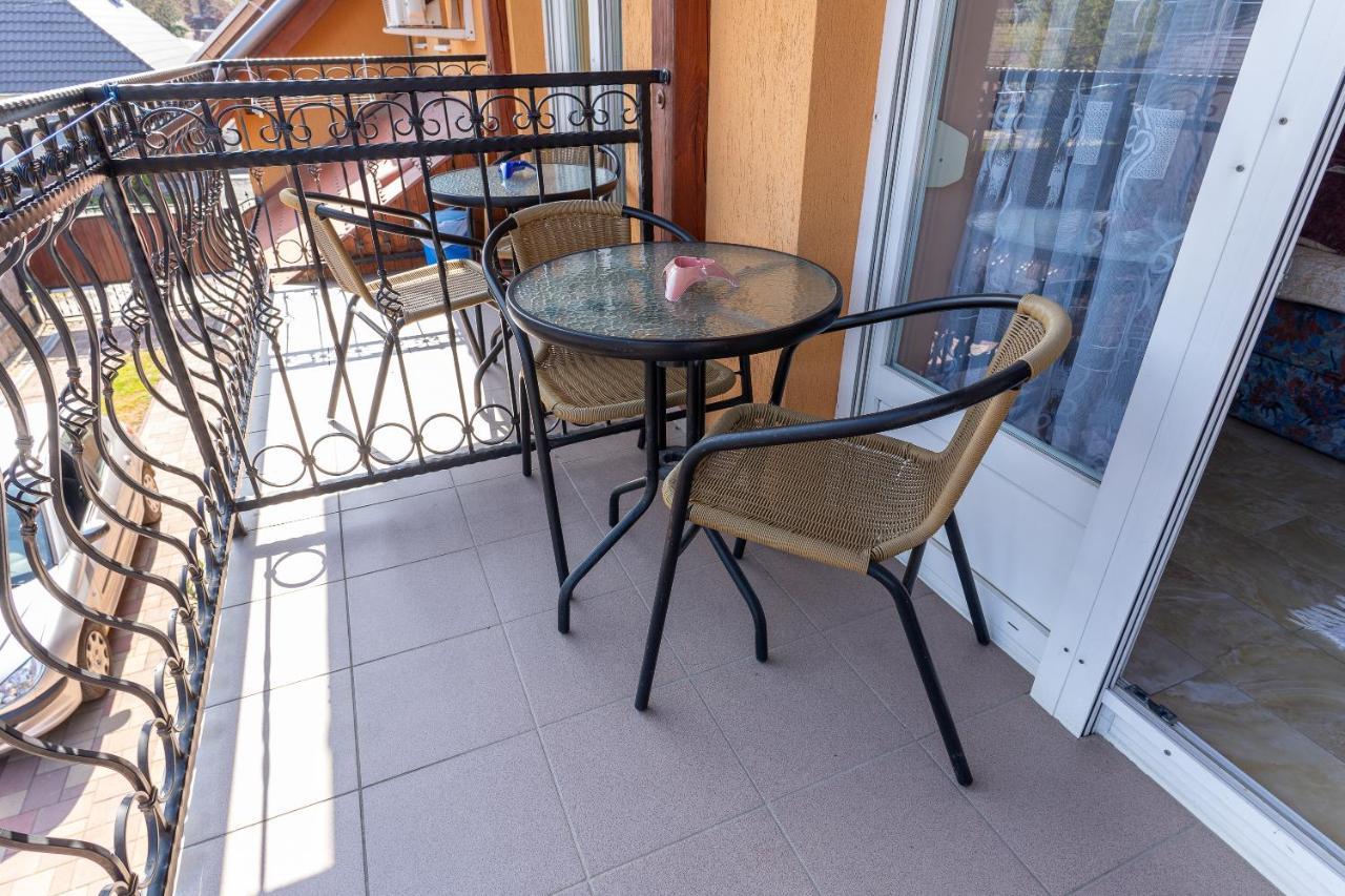 Gal Apartmanhaz هاركاني المظهر الخارجي الصورة
