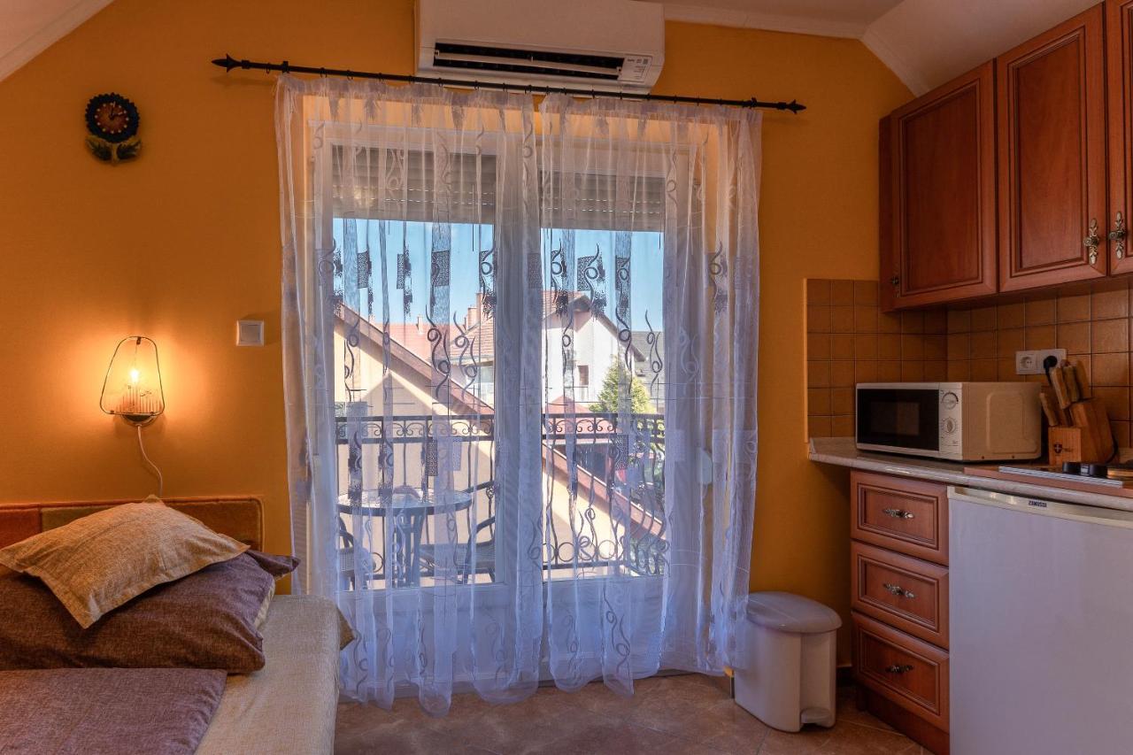 Gal Apartmanhaz هاركاني المظهر الخارجي الصورة