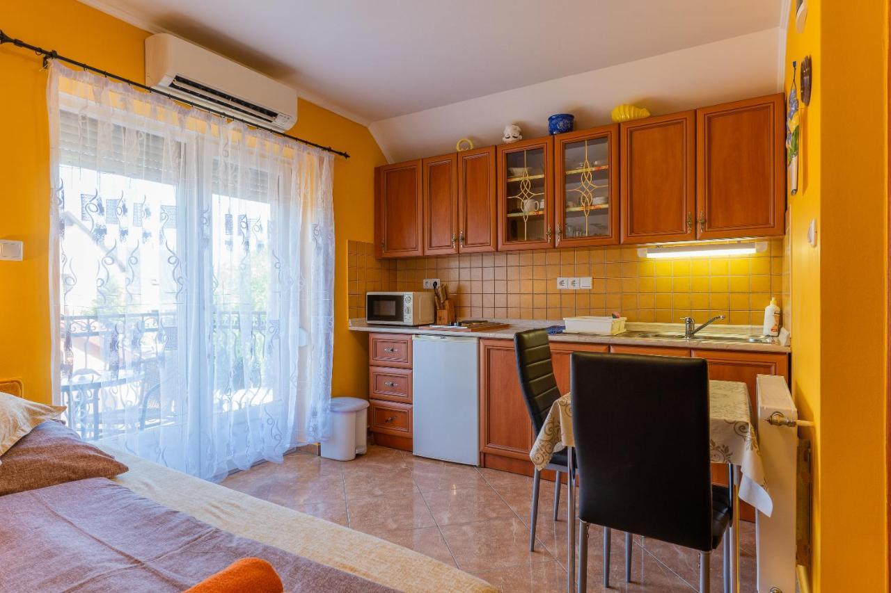 Gal Apartmanhaz هاركاني المظهر الخارجي الصورة