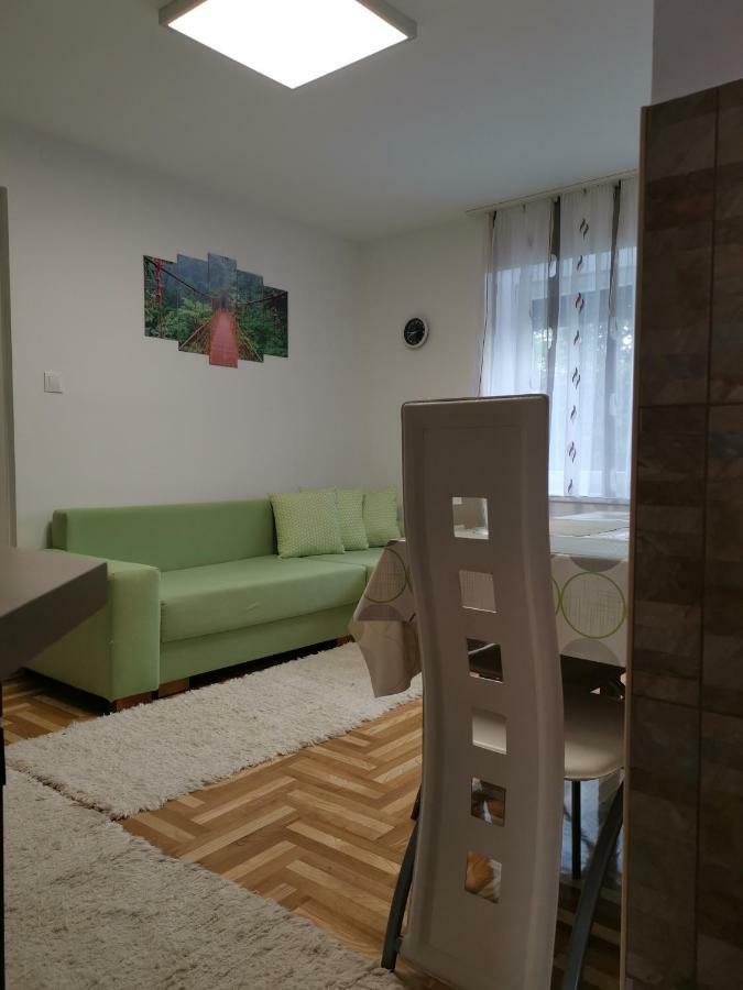 Gal Apartmanhaz هاركاني المظهر الخارجي الصورة