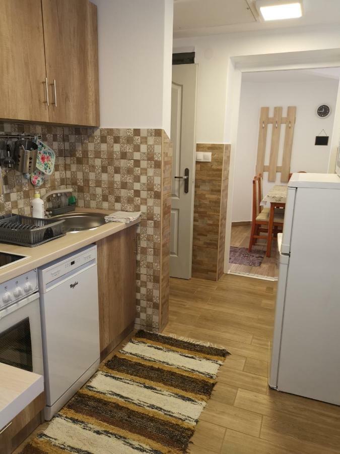 Gal Apartmanhaz هاركاني المظهر الخارجي الصورة