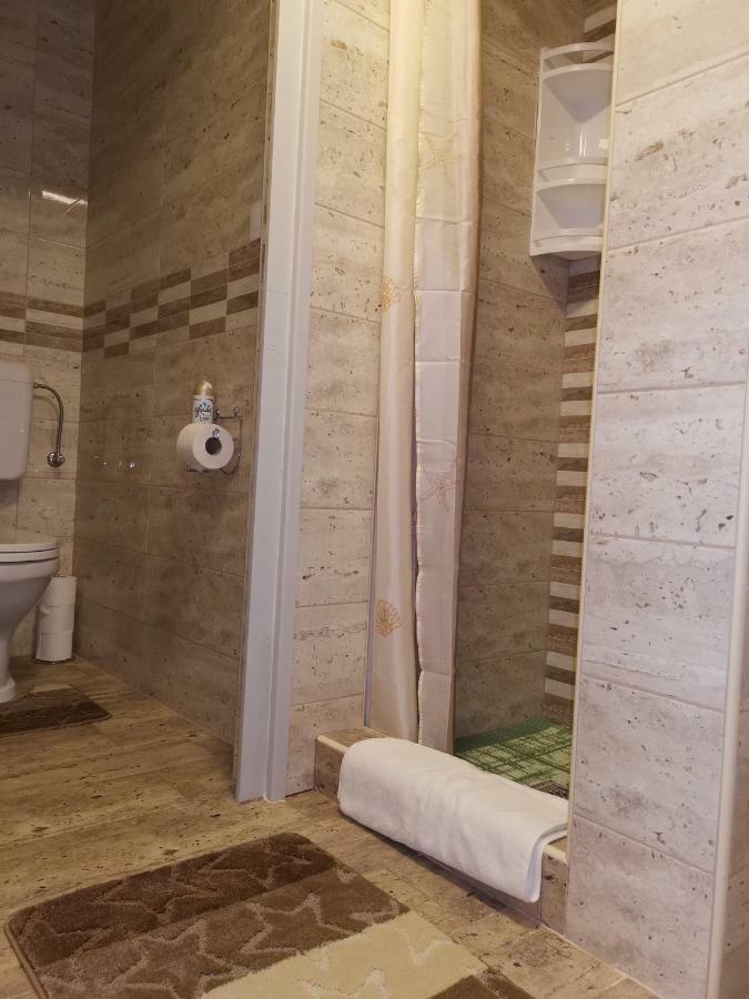 Gal Apartmanhaz هاركاني المظهر الخارجي الصورة