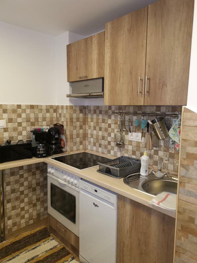 Gal Apartmanhaz هاركاني المظهر الخارجي الصورة